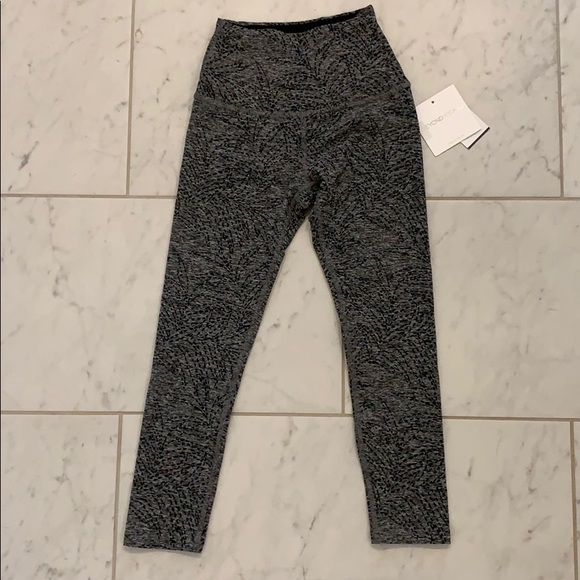 Beyond Yoga Pants - Beyond Yoga Size XS cropped leggings